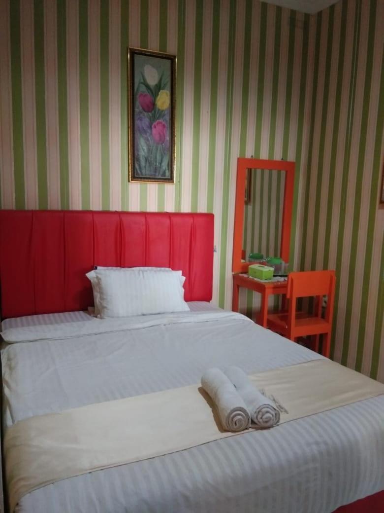 Hotel Krui Syariah Exterior foto